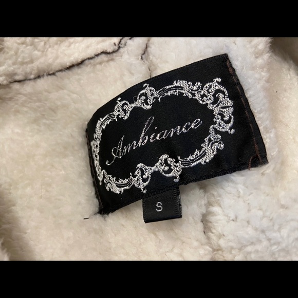 Two Toned Fur/Leather Brown Vest - Picture 5 of 5